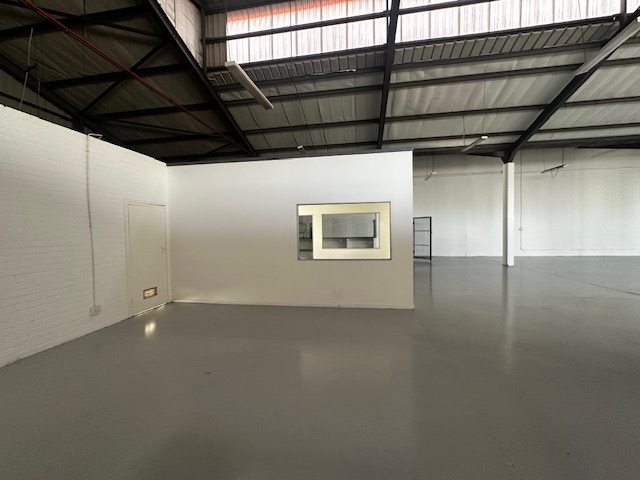 To Let Commercial Property for Rent in Maitland Western Cape